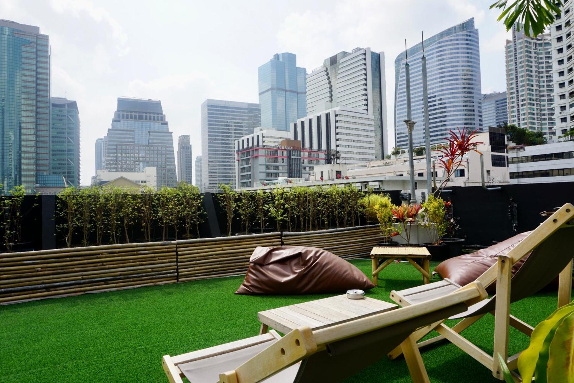 Hip And Funky Apartment Silom Soi 3, With Rooftop View 曼谷 外观 照片